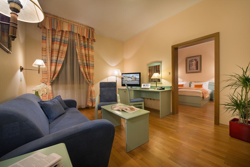 تشيسكي بوديوفيتسه Old Town Bed & Breakfast المظهر الخارجي الصورة