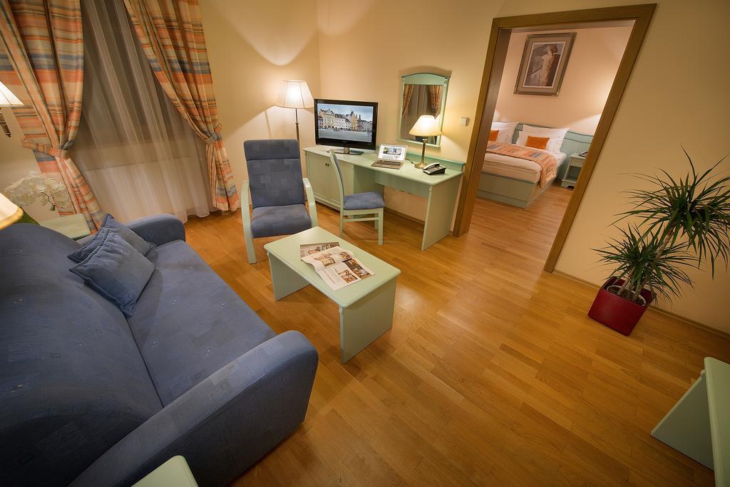 تشيسكي بوديوفيتسه Old Town Bed & Breakfast المظهر الخارجي الصورة